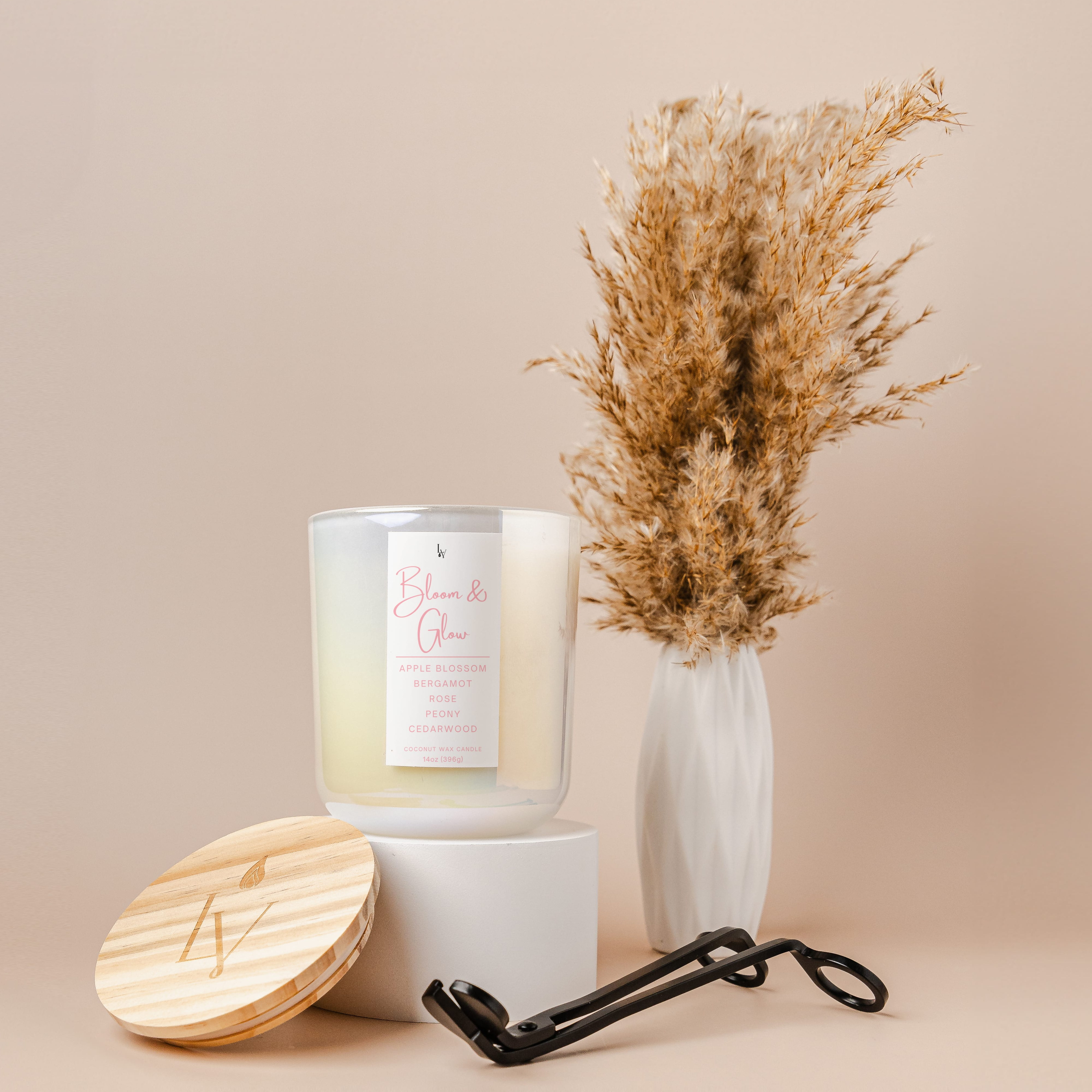 Apple_Blossom_Nontoxic_Coconut_Wax_Pet_Friendly_Spring_Candles_Nontoxic