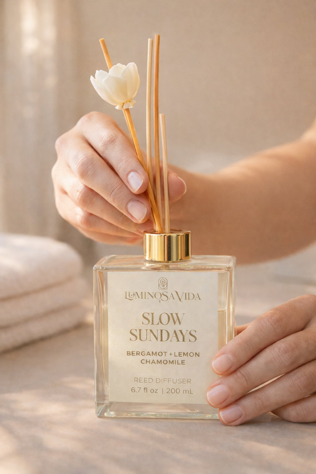 luminosa-vida-slow-sundays-bergamot-lemon-chamomile-reed-diffuser.jpg